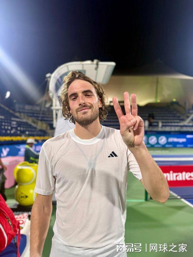 日本网球队逆转英国网球队，西西帕斯关键制胜