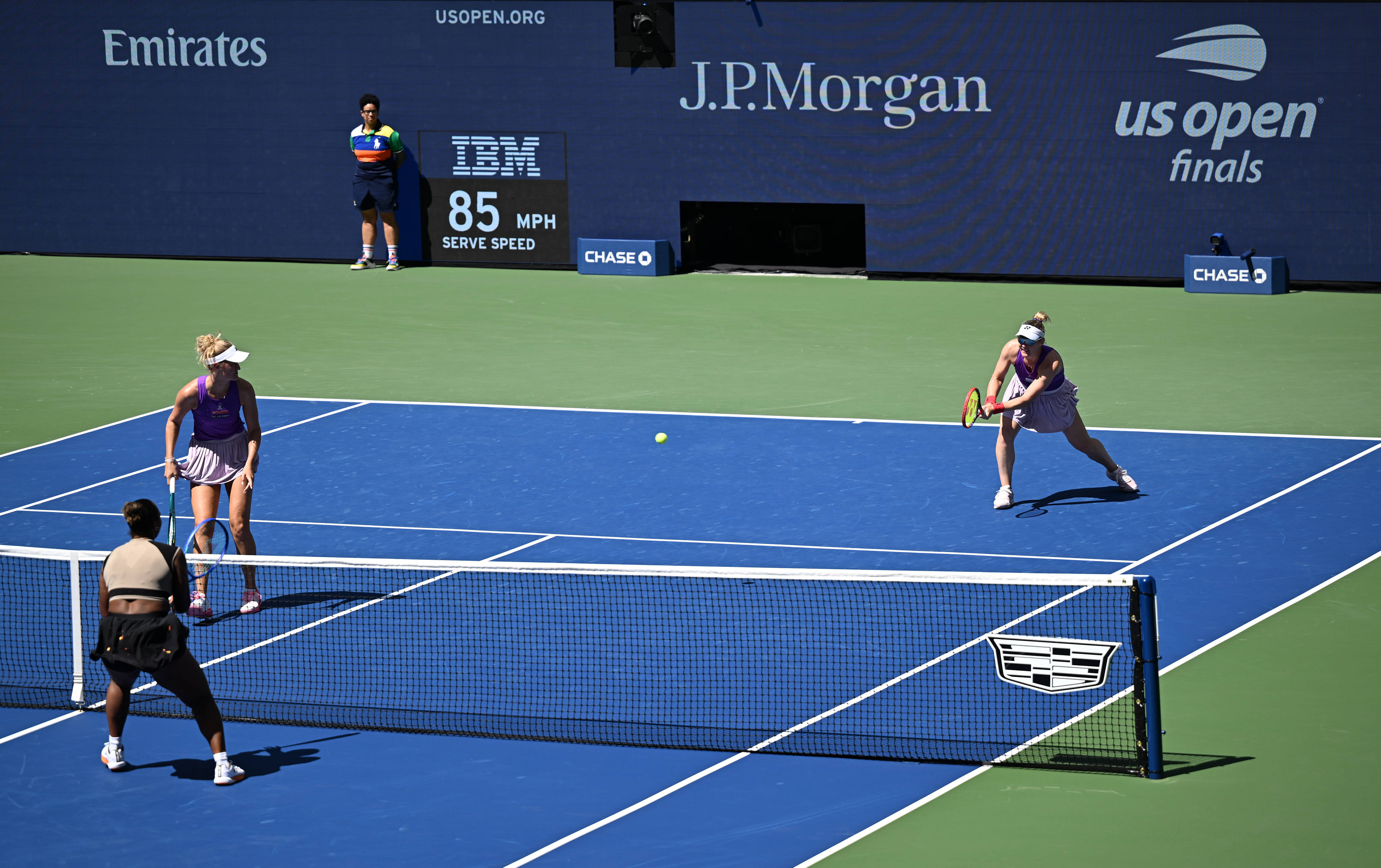 西班牙网球队横扫日本网球队，瓦林卡绝境逆转