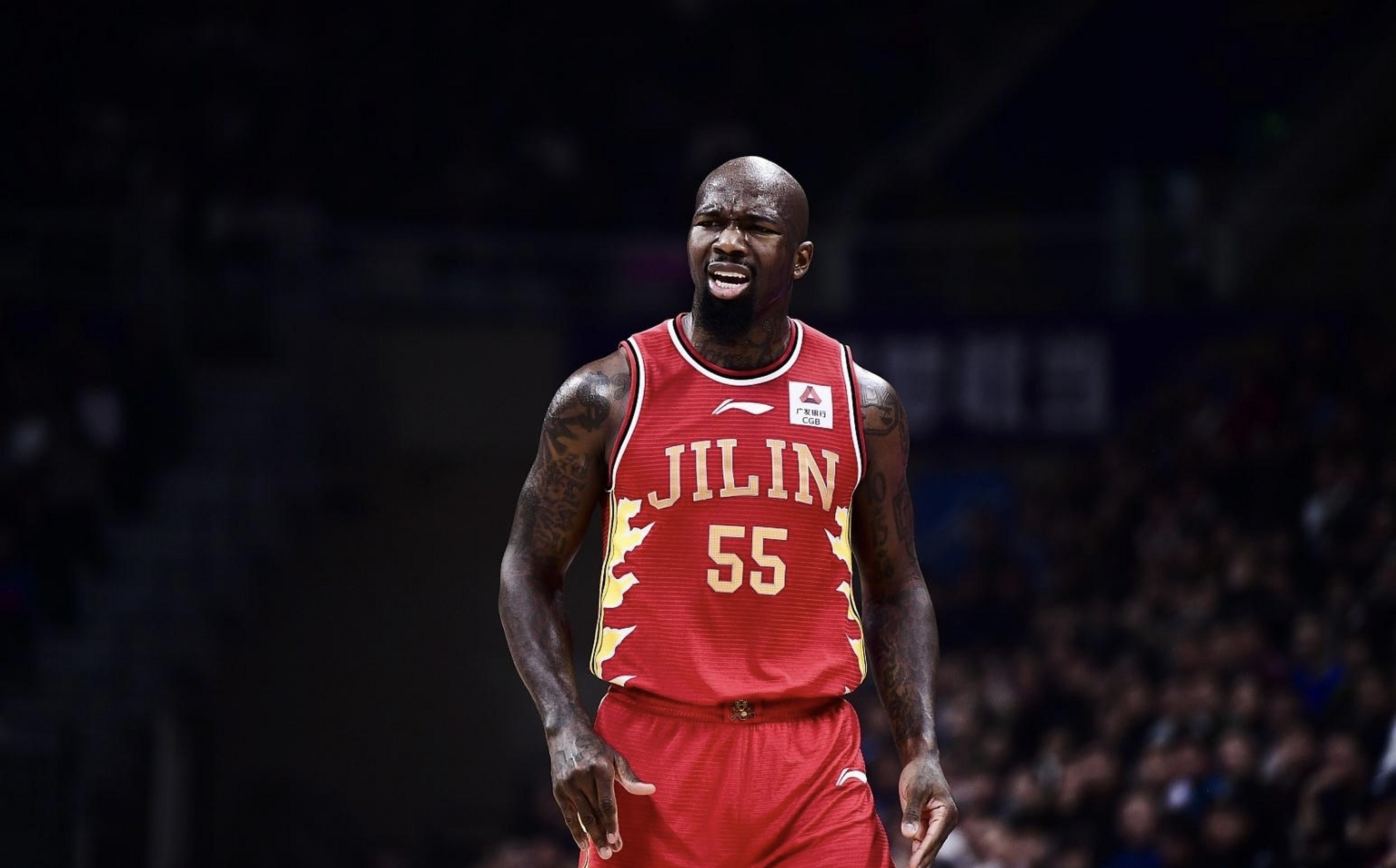 灰熊力克中国男篮,贝弗利惊艳世界 灰熊力克中国男篮,贝弗利惊艳世界