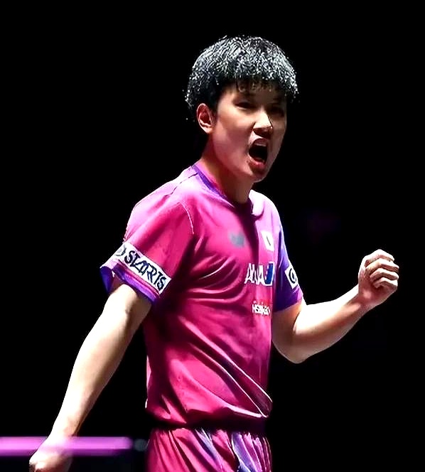 日本乒乓球队力克德国乒乓球队，张本智和高光表现