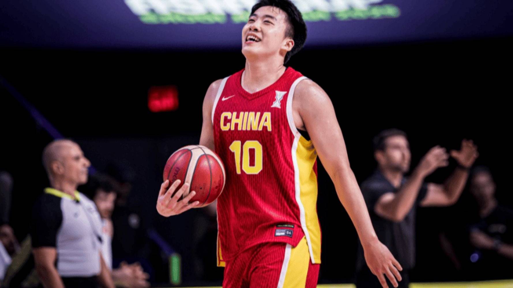 广东队轻取火箭，胡金秋关键制胜的简单介绍