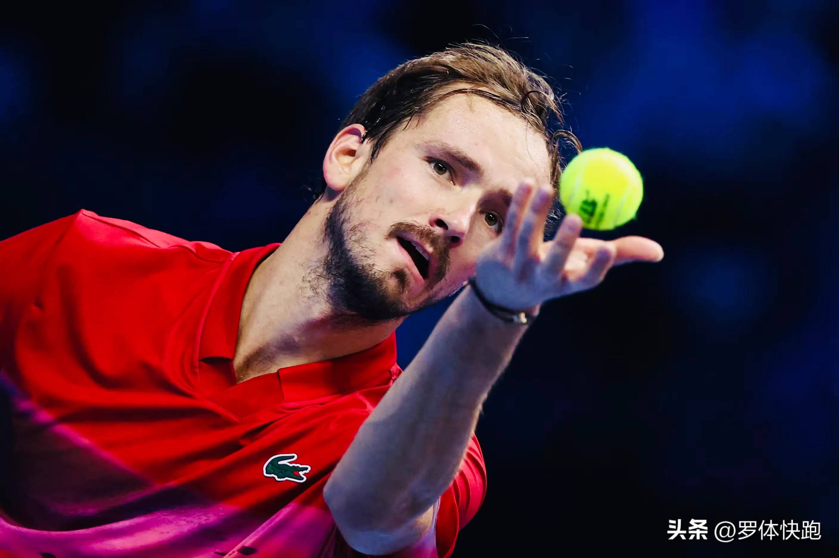 年终总决赛翻盘ATP总决赛，阿尔卡拉斯点燃赛场