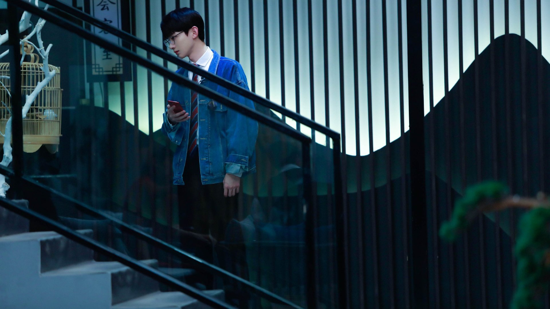 绿茵场上的辩证法,当唯一巨星的璀璨照见全体人民的洪流