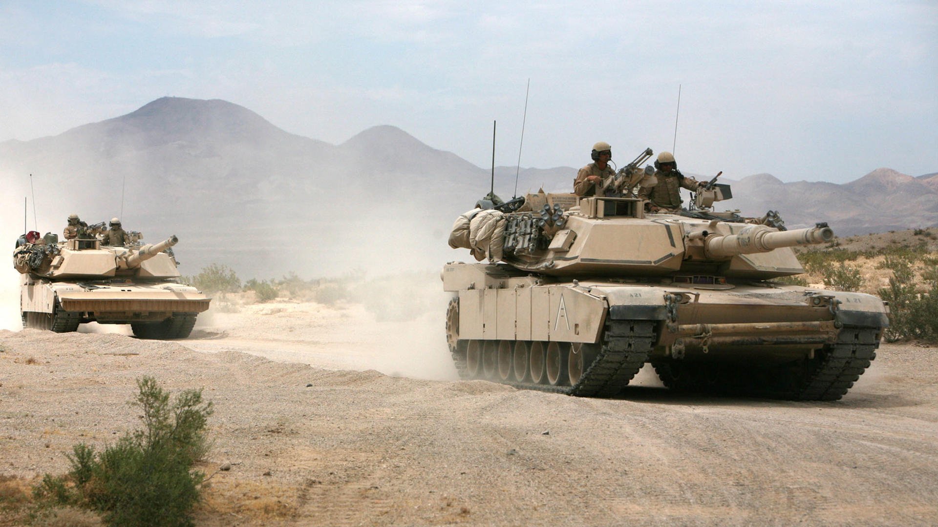 足球世界同日亮点，基耶萨达里程碑，芬兰压制厄瓜多尔