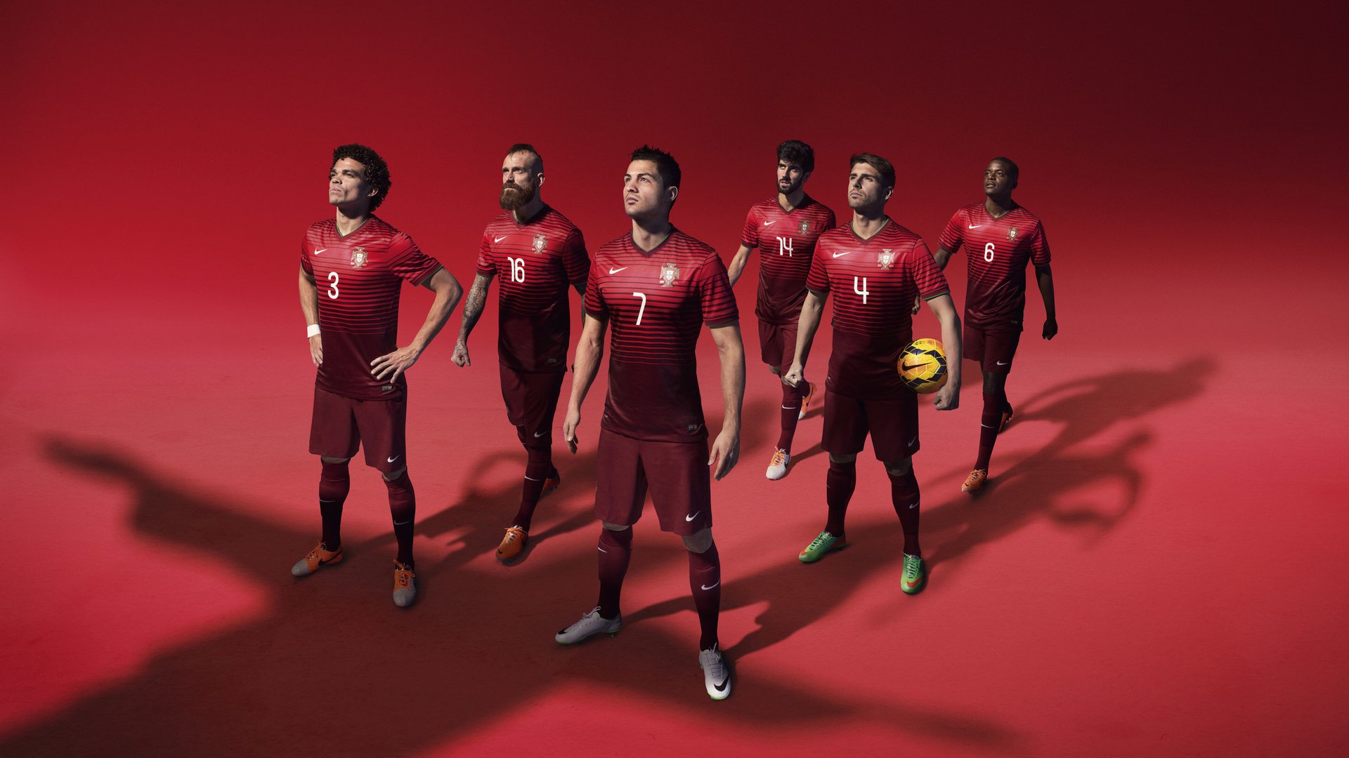 梦境启示录，当玻利维亚险胜皇马，蒂亚戈在英超接管争冠战