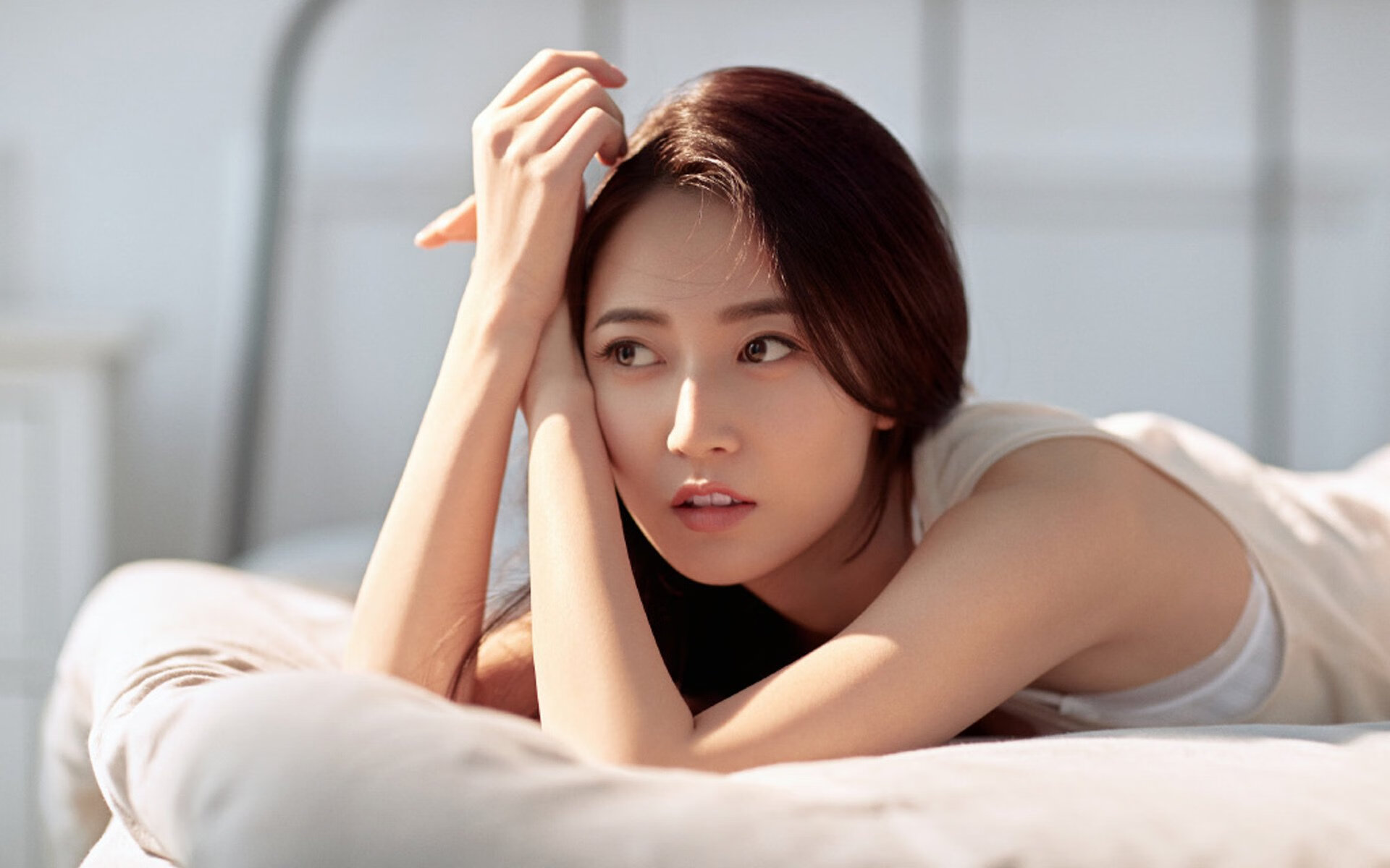 全球足球日的双重奏，黄喜灿亚洲战场爆发，新西兰正面击溃芬兰